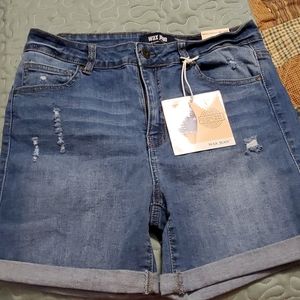 Wax Jean shorts, size M